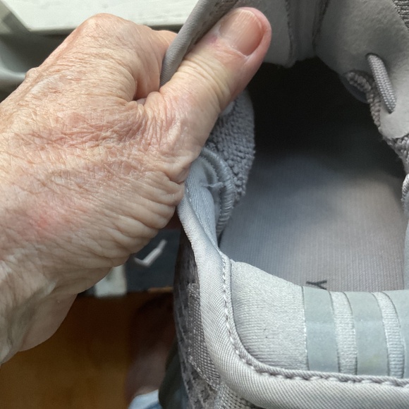 Sesame Gray Yeezy Boost - Picture 13 of 14